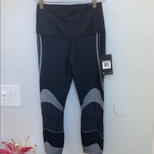 Nike compression power pocket mix cropped leggings